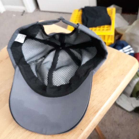 Nike Gray Curved Bill One Size Cap - Picture 4 of 4